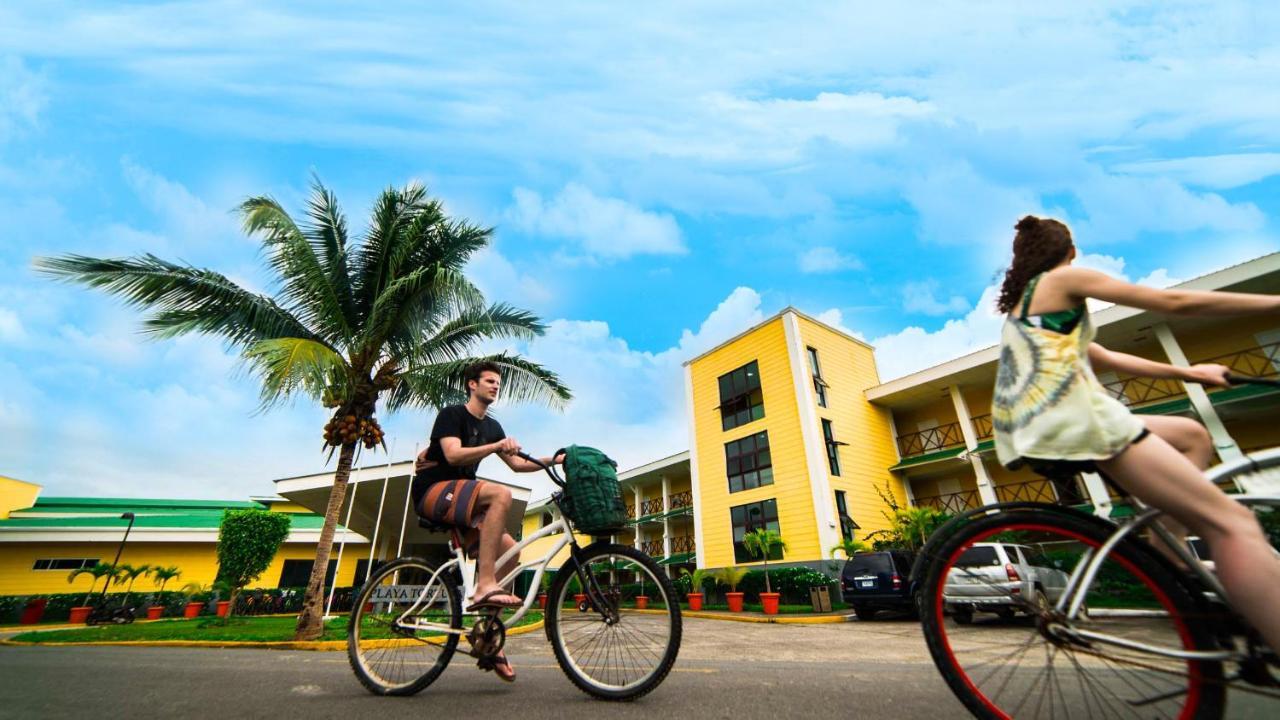 Playa Tortuga Hotel And Beach Resort โบกัสทาวน์ ภายนอก รูปภาพ