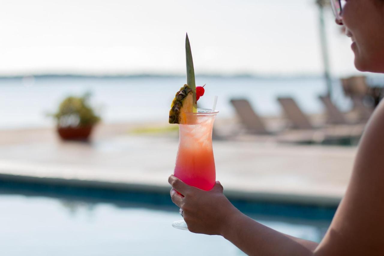Playa Tortuga Hotel And Beach Resort โบกัสทาวน์ ภายนอก รูปภาพ