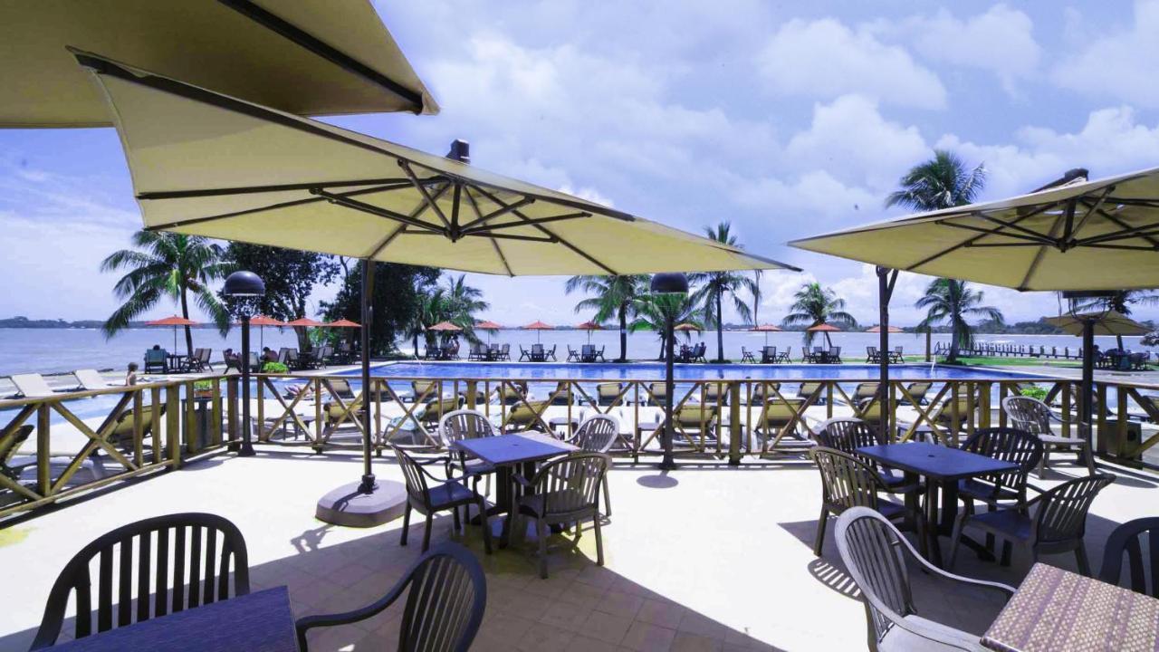 Playa Tortuga Hotel And Beach Resort โบกัสทาวน์ ภายนอก รูปภาพ