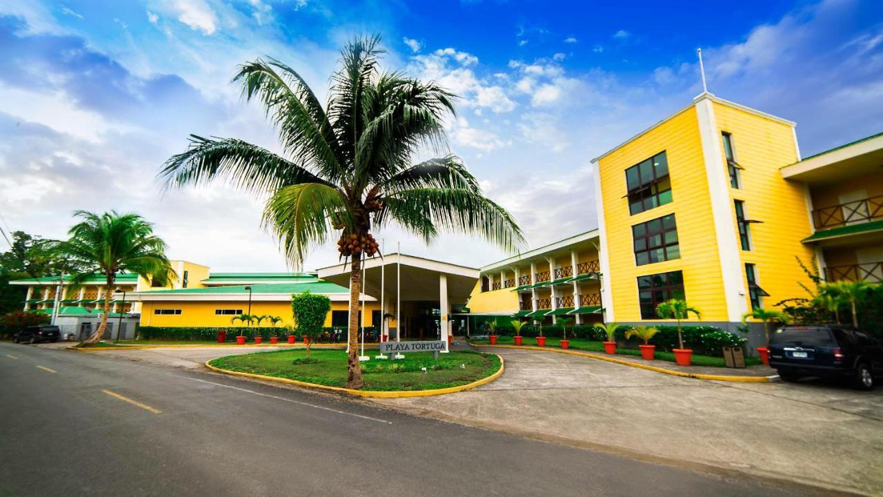 Playa Tortuga Hotel And Beach Resort โบกัสทาวน์ ภายนอก รูปภาพ