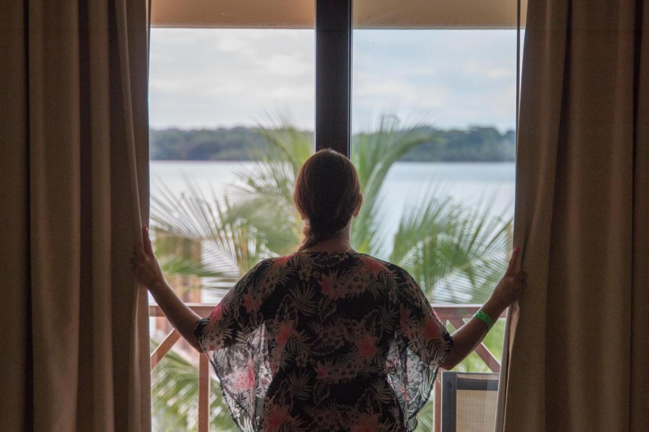 Playa Tortuga Hotel And Beach Resort โบกัสทาวน์ ภายนอก รูปภาพ