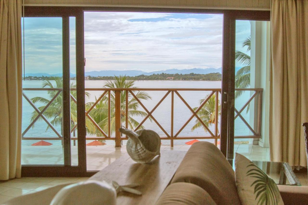 Playa Tortuga Hotel And Beach Resort โบกัสทาวน์ ภายนอก รูปภาพ