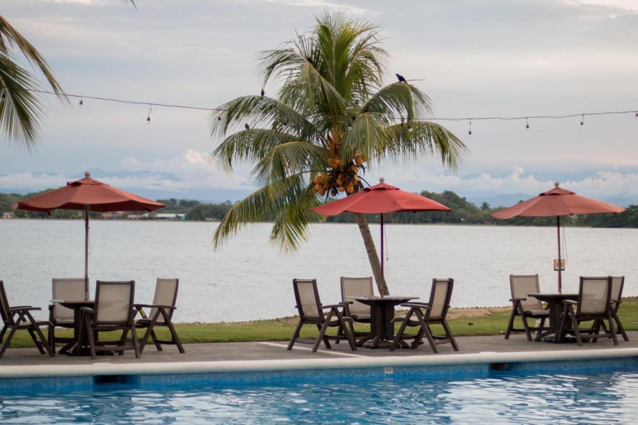 Playa Tortuga Hotel And Beach Resort โบกัสทาวน์ ภายนอก รูปภาพ